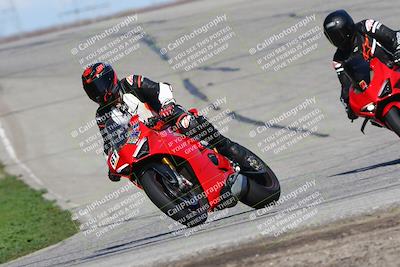 media/Feb-10-2024-TrackDaz (Sat) [[d83b097a69]]/B Group/120pm (Outside Grapevine)/